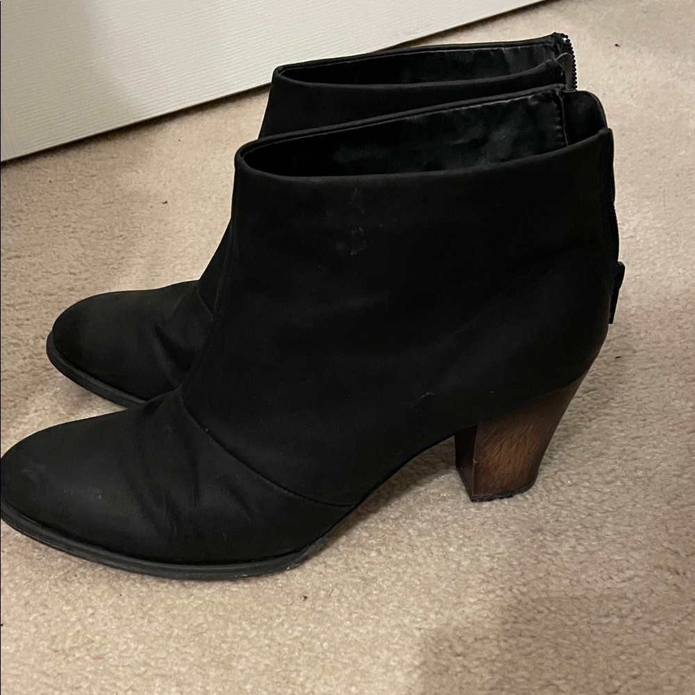 Chic Black Ankle Booties